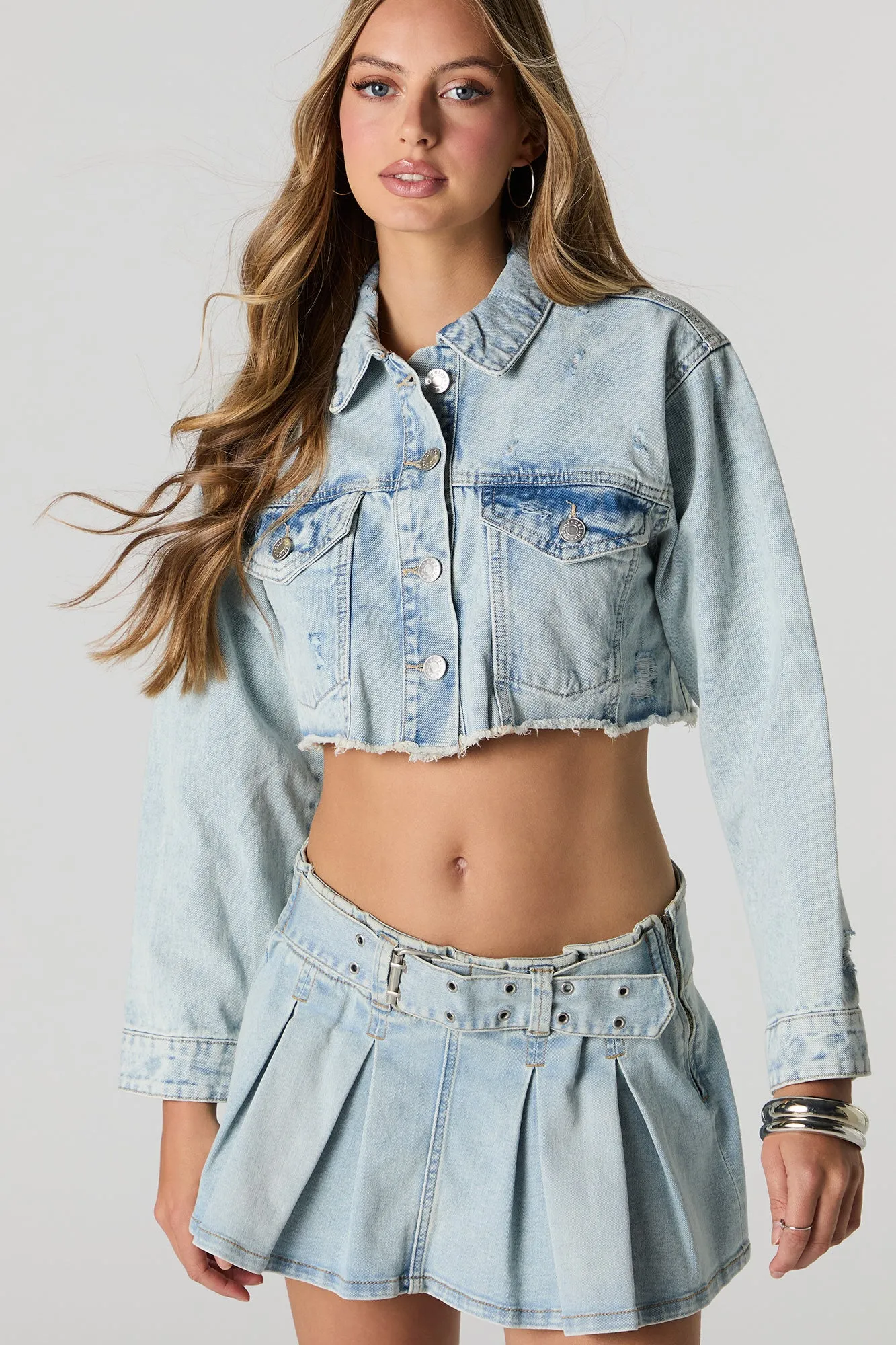 Blouson court en denim délavé pâle