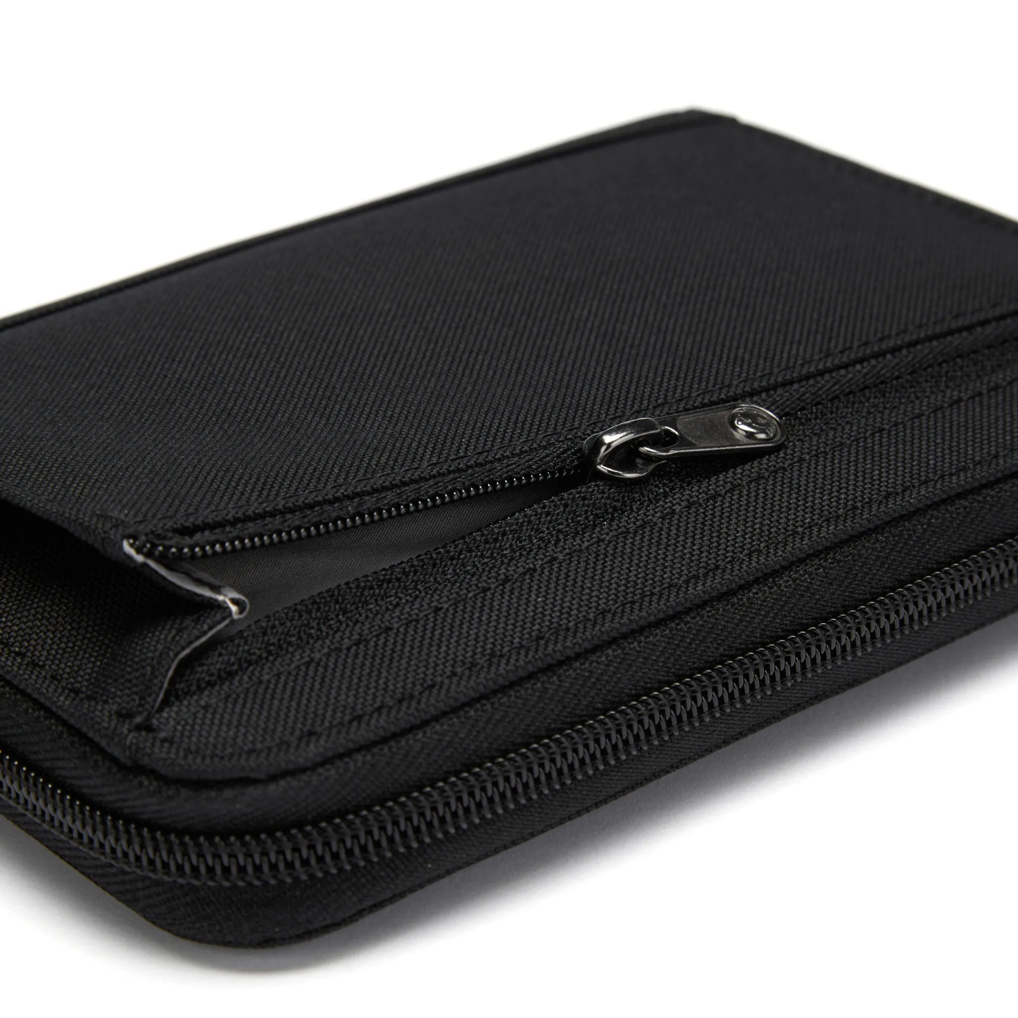 Pacsafe RFIDsafe Compact Travel Organizer