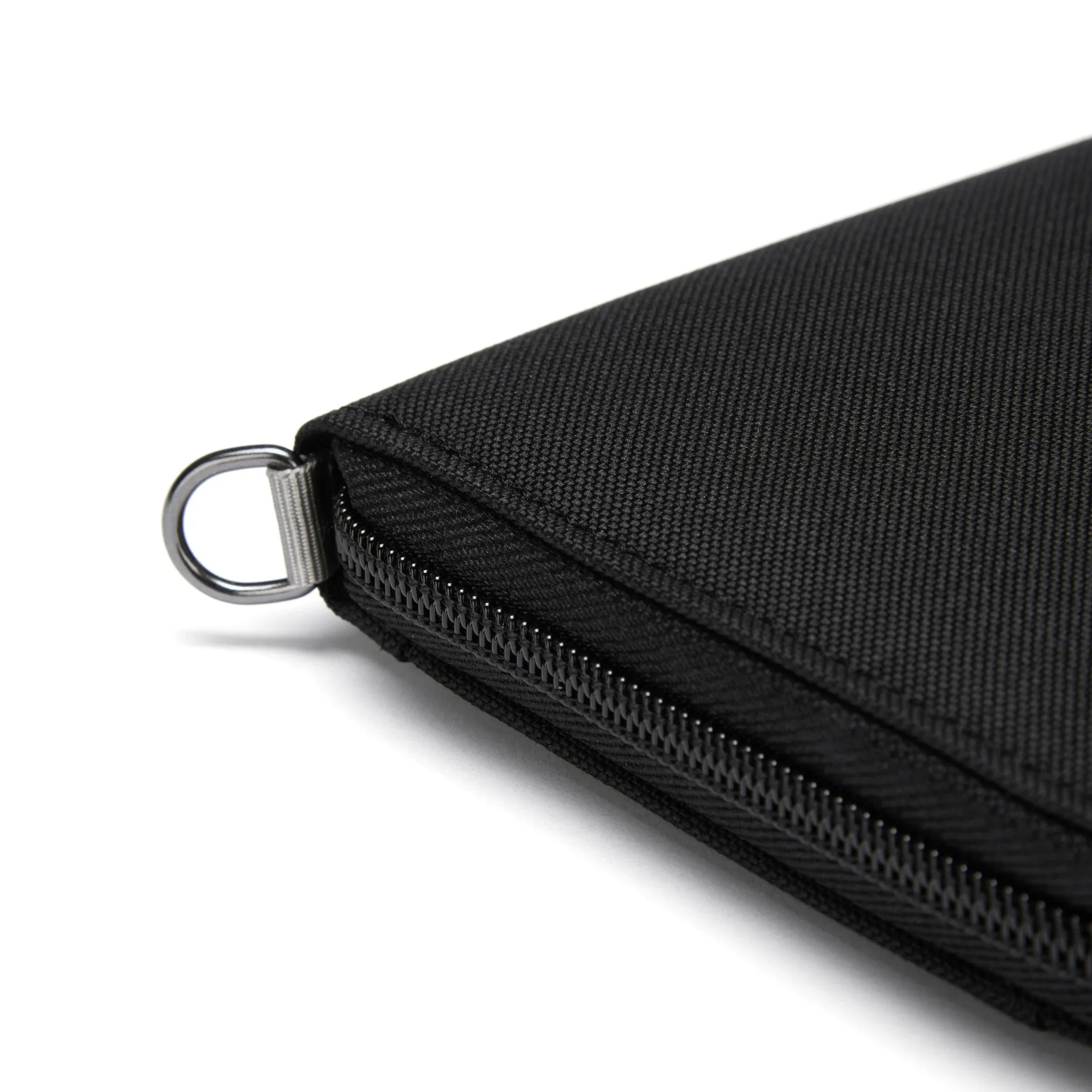 Pacsafe RFIDsafe Compact Travel Organizer